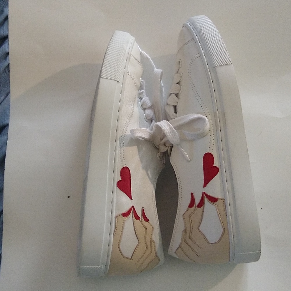 Helena and Kristie white sneakers w/ hand & heart detail at sides size 39/ 9